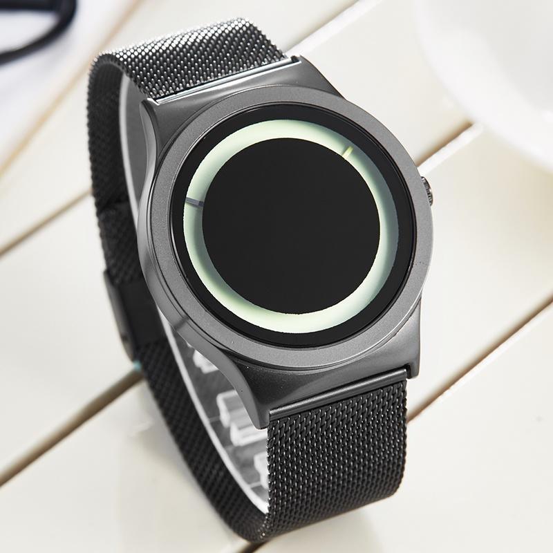 Kwarts horlosies vir mans en vroue