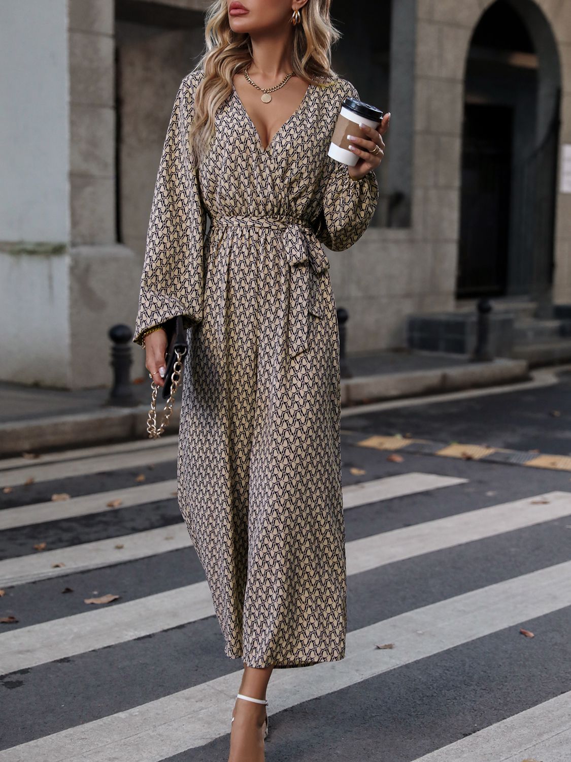 Gedrukte Surplice Nek Das Middellyf Wye Been Jumpsuit