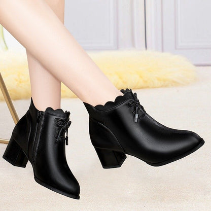 Plus Size Mother Shoes Cotton Shoes Women Autumn And Winter Plus Velvet Soft Leather Ladies Short Boots