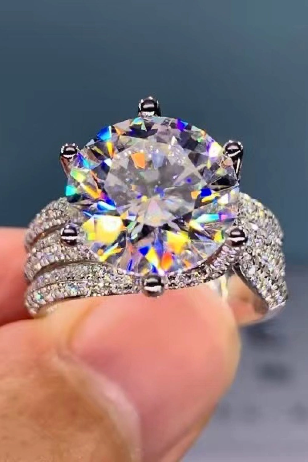 Geliefde 3 karaat Moissanite drielaag ring