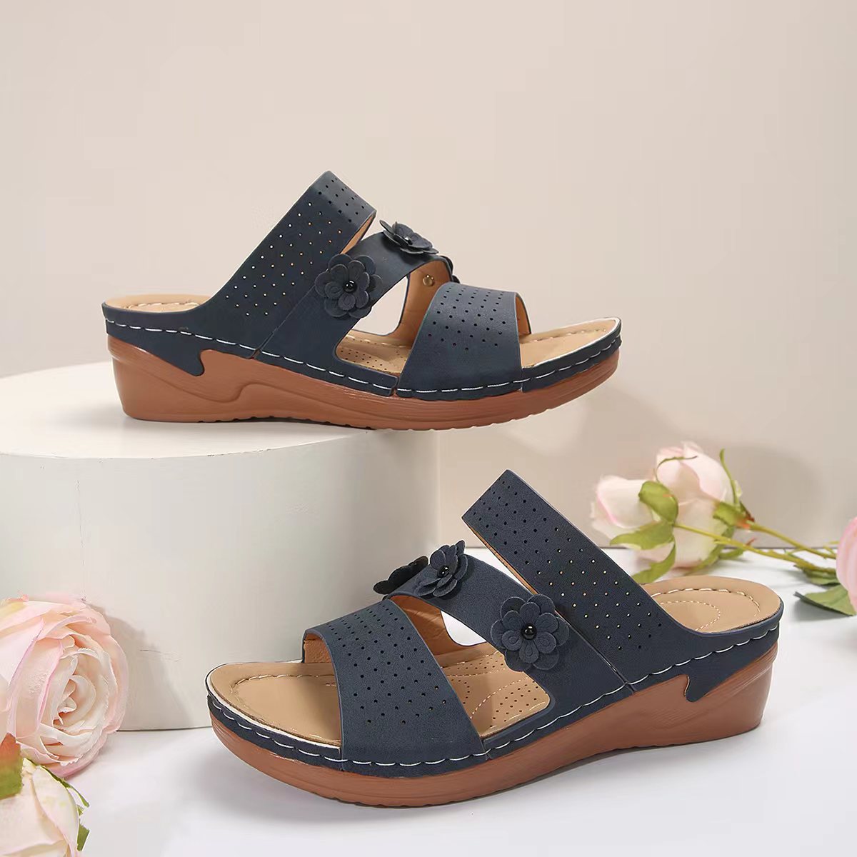 Flower PU Leer Wedge Sandale