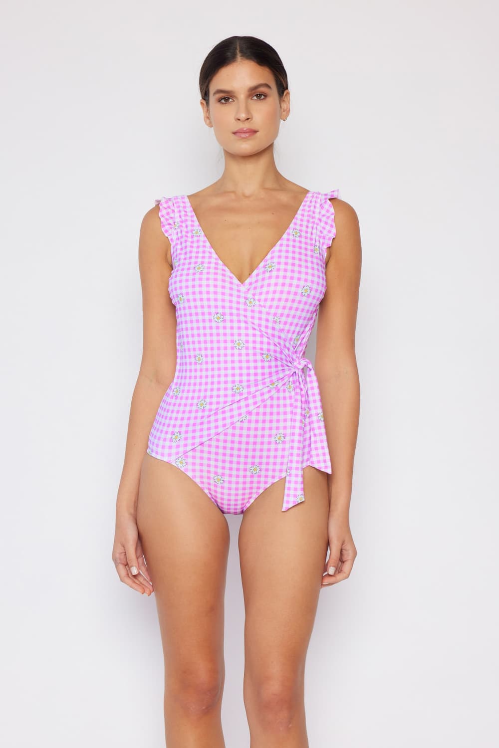 Marina West Swim Volgrootte Float On Ruffle Faux Wrap Eenstuk in Anjerpienk