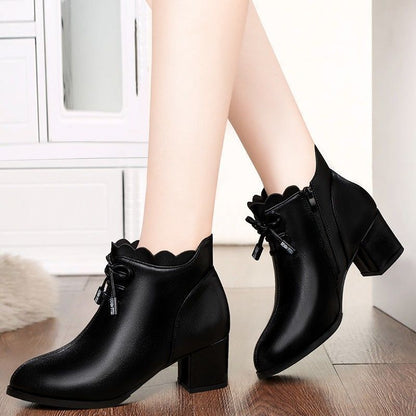 Plus Size Mother Shoes Cotton Shoes Women Autumn And Winter Plus Velvet Soft Leather Ladies Short Boots