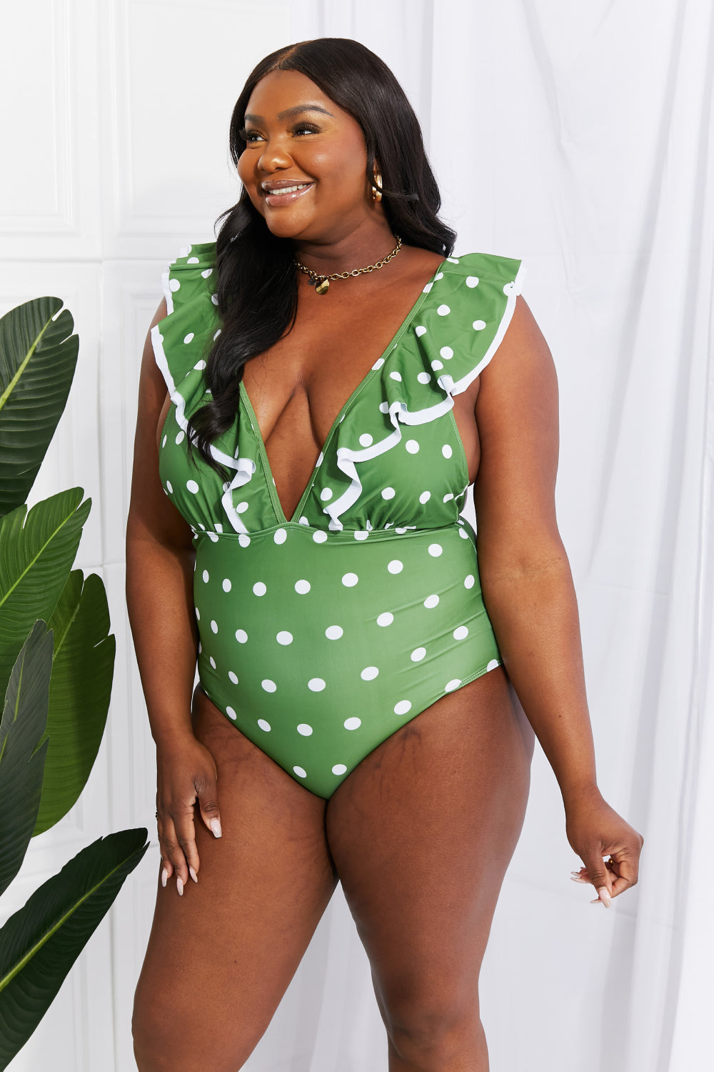 Marina West Swim Maanverligte Dip Ruffle Plunge-swembroek in Middelgroen