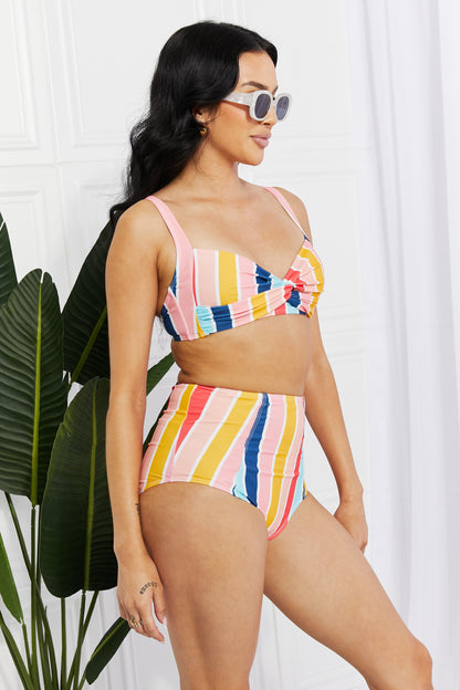 Marina West Swim Neem 'n Duik Draai High-Rise Bikini in Stripe