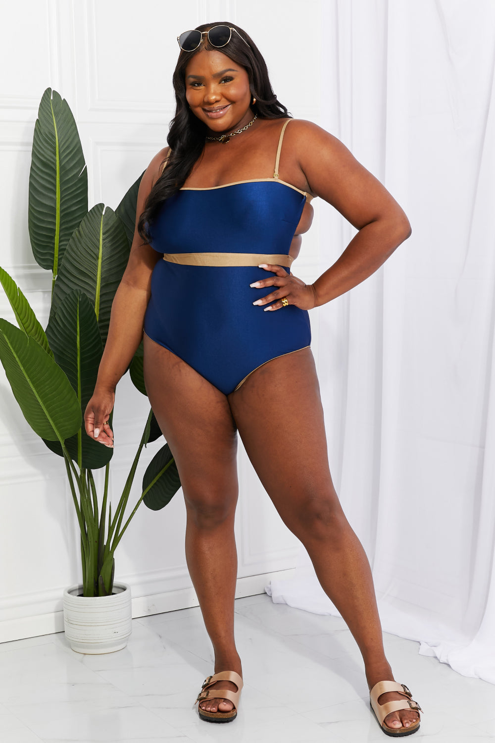 Marina West Swim Wave Break Kontras Trim Eenstuk