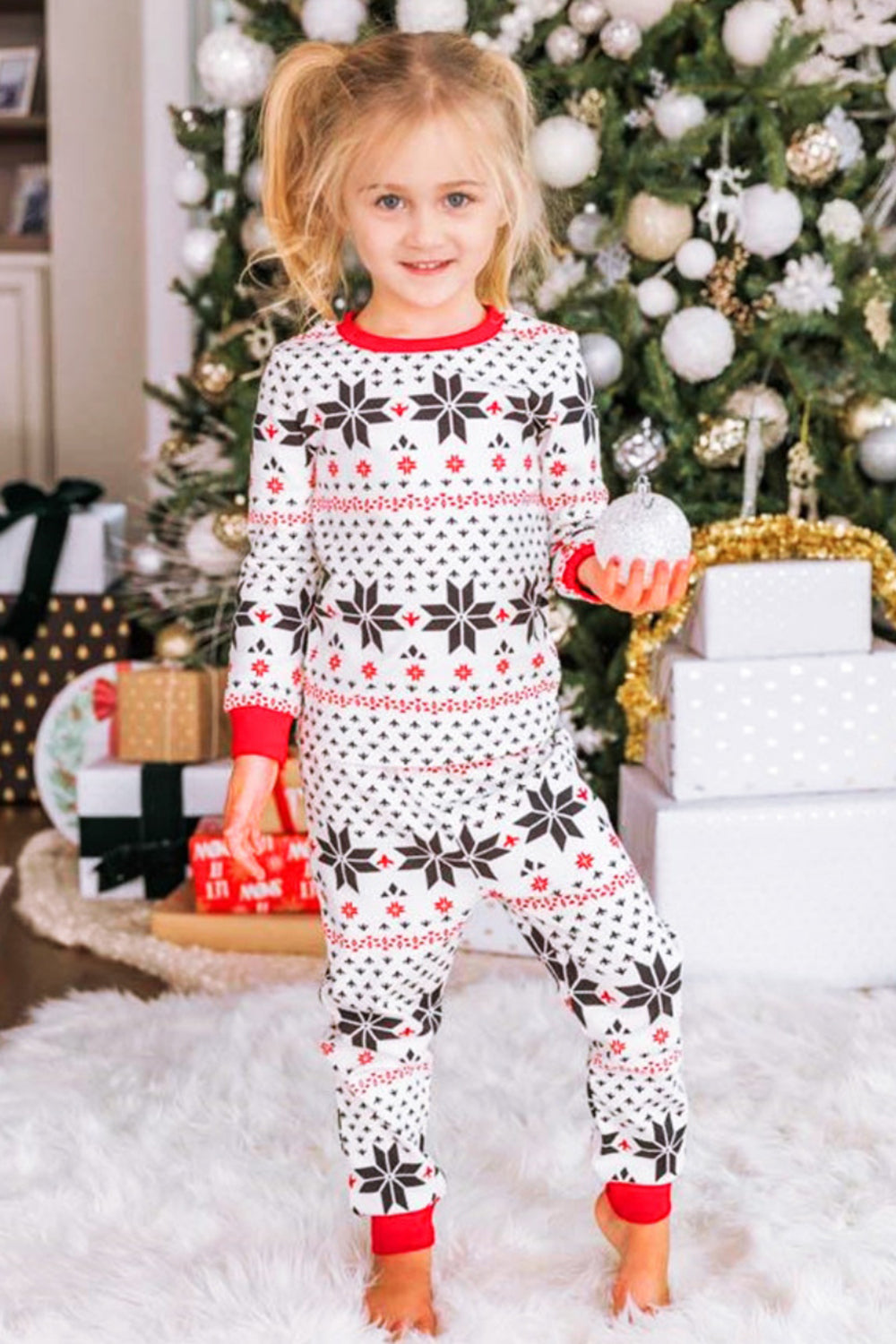 Snowflake Pattern Top and Pants Set