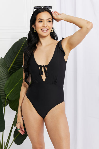 Marina West Swim Seashell Ruffle Sleeve One-Piece in Swart