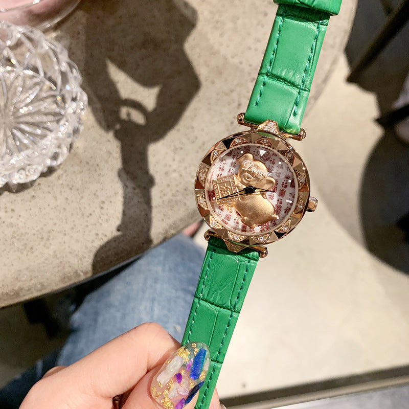 When The Golden Pig Girl's Watch Comes, It Will Transfer Fashion Watches